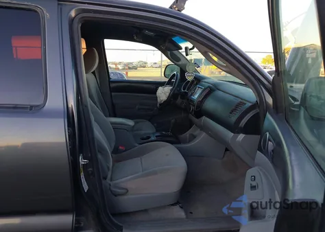 2010 Toyota Tacoma Base V6 z USA, uszkodzony, nr VIN 3TMMU4FN2AM016392